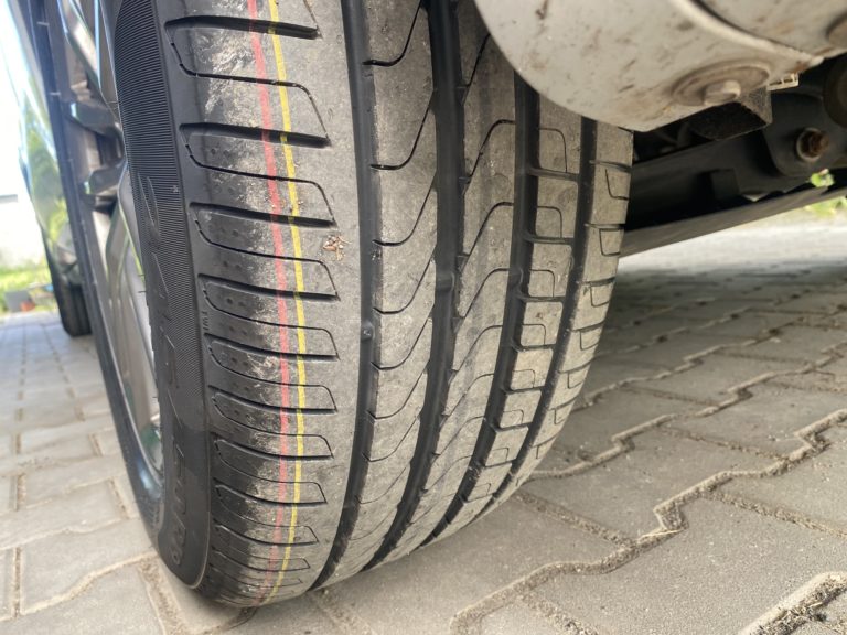 Opony letnie: wybór właściwych opon na rok 2023