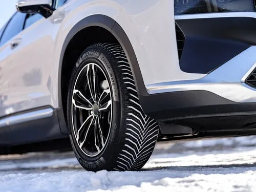 Michelin CrossClimate 2 SUV Miniatura 3840x2879