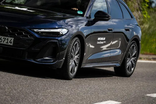 Michelin CrossClimate 3 Sport Miniatura 2000x1333