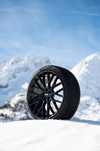 Pirelli P Zero Winter 2 Miniatura 2555x3840